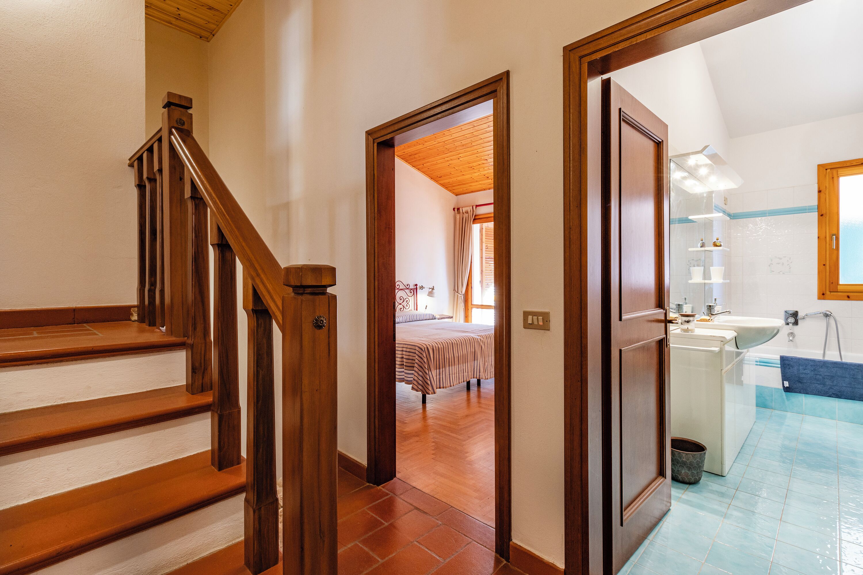 Standard House, Multiple Bedrooms, 2 Bathrooms, Mountainside (Casa Acone In Mugello - Near Florence) | Interior