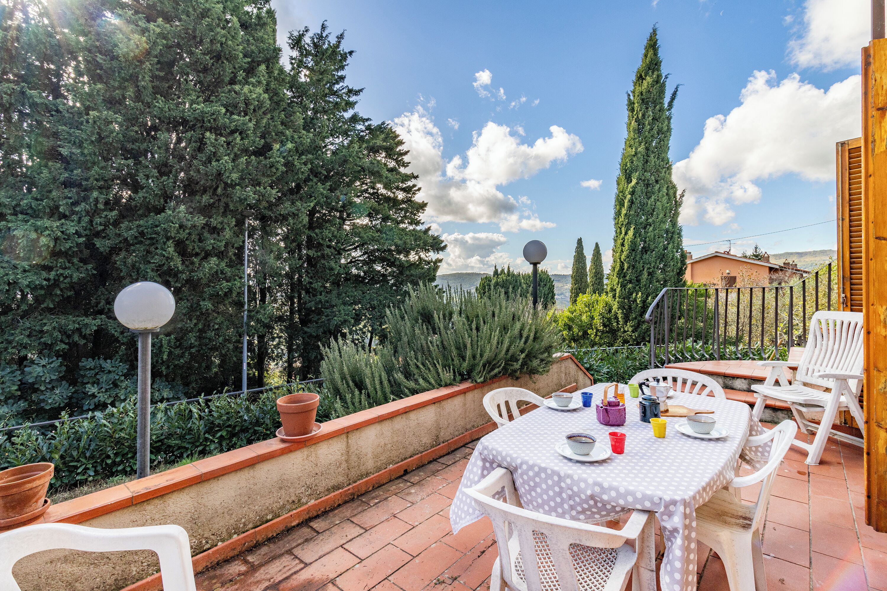 Standard-Haus, Mehrere Schlafzimmer, 2 Bäder, Bergseite (Casa Acone In Mugello - Near Florence) | Speisen im Freien