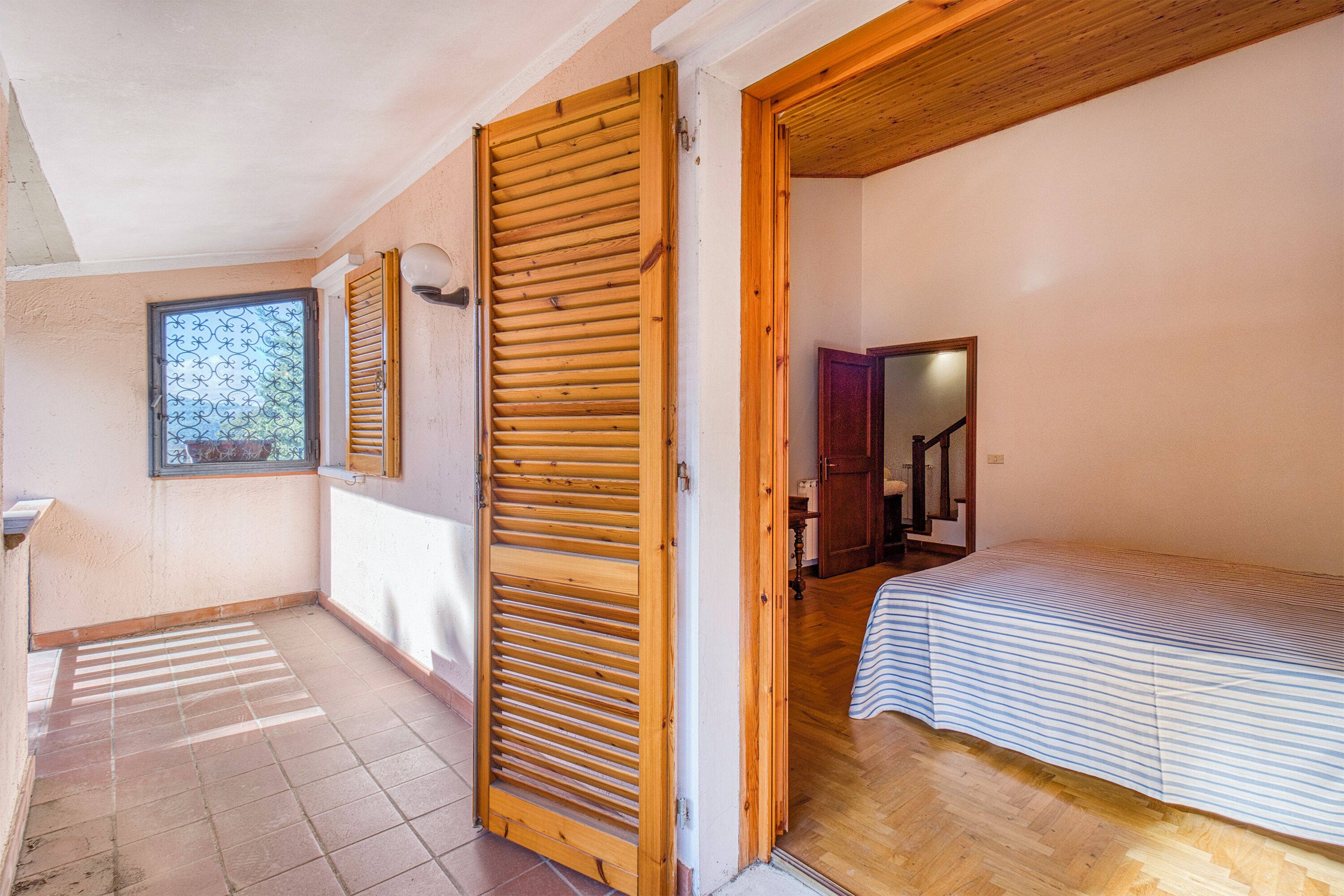 Standard House, Multiple Bedrooms, 2 Bathrooms, Mountainside (Casa Acone In Mugello - Near Florence) | Balcony