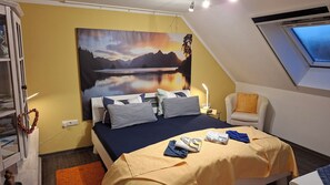 1 bedroom, iron/ironing board, WiFi, bed sheets