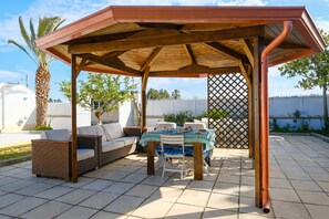Standard Villa, Multiple Bedrooms (Villa Oasi al mare near the sea with) | Outdoor dining