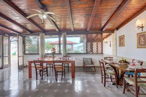 Standard Villa, Multiple Bedrooms (Villa Oasi al mare near the sea with) | Dining