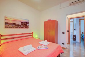 3 chambres, Wi-Fi gratuit, draps fournis