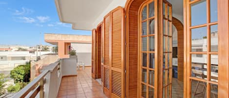 Familjehus - flera sovrum (Casa Marangi 250 meters from the sea) | Detalj exteriör