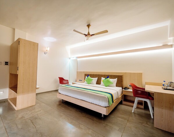 Premium Room - Treebo Sai Rekha Inn (Nashik)