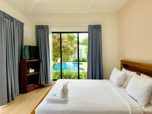 Family Room, Patio, River View | View from room