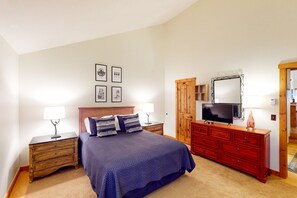 2 slaapkamers, een strijkplank/strijkijzer, internet, beddengoed