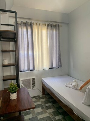 Eins manns Standard-herbergi | Skrifborð, hljóðeinangrun, ókeypis þráðlaus nettenging