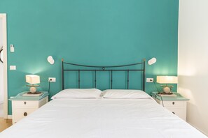 Apartment | 1 bedroom - Piazza San Luigi 9 in Naples (Naples)
