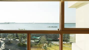 Oreum (Pet-friendly room) | Living area | Heated floors