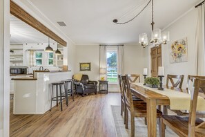 Interior - Bluebird Inn (Monument)