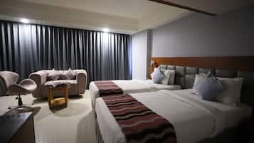 Standard Twin Room | 1 bedroom, desk, soundproofing, iron/ironing board