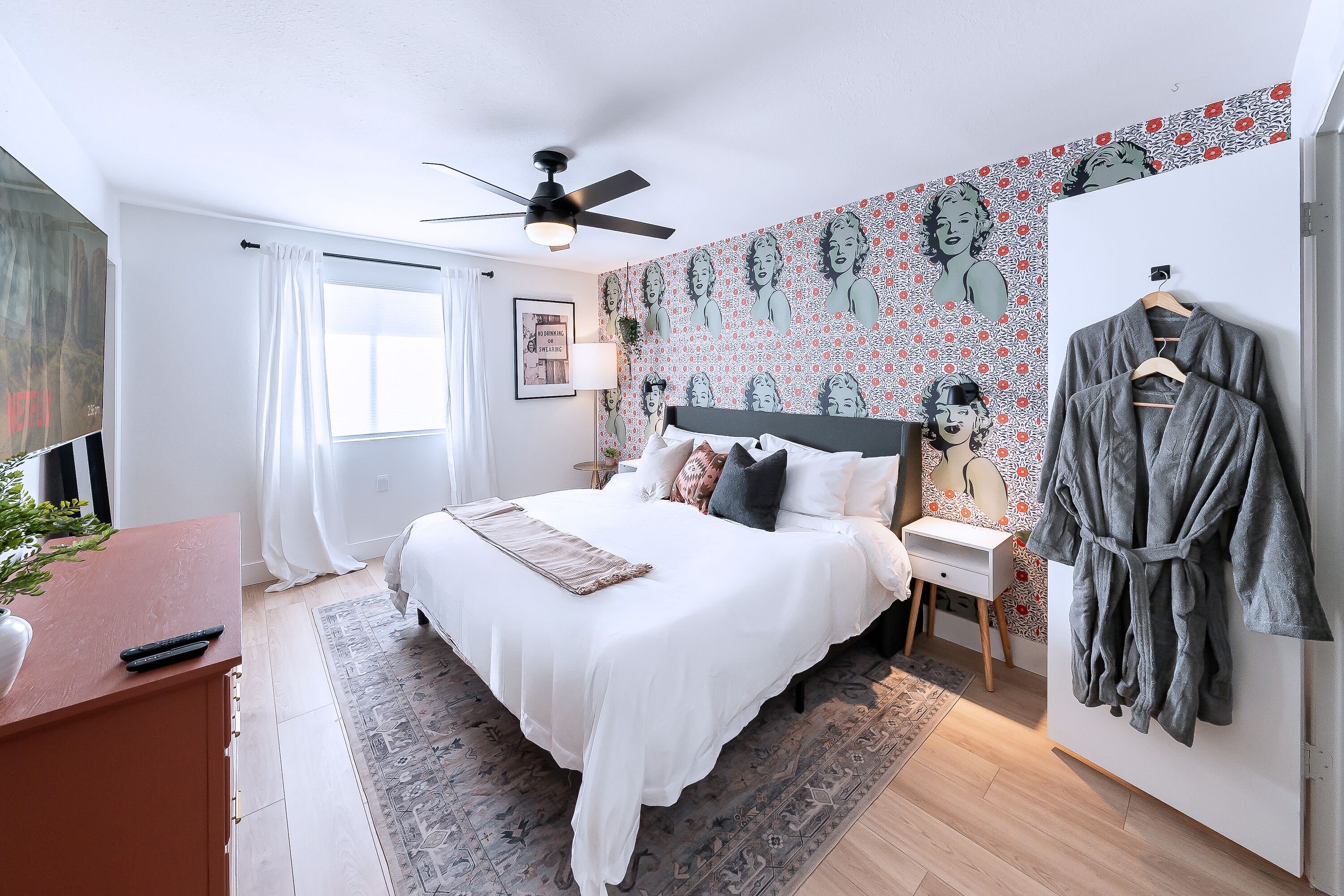 3 bedrooms, in-room safe, desk, iron/ironing board