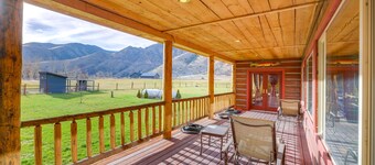Salmon Vacation Rental w/ Mountain Views!