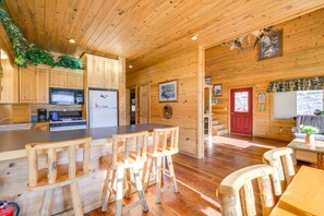 Interior - Pet-Friendly Idaho Home on the Salmon River! (Salmon)