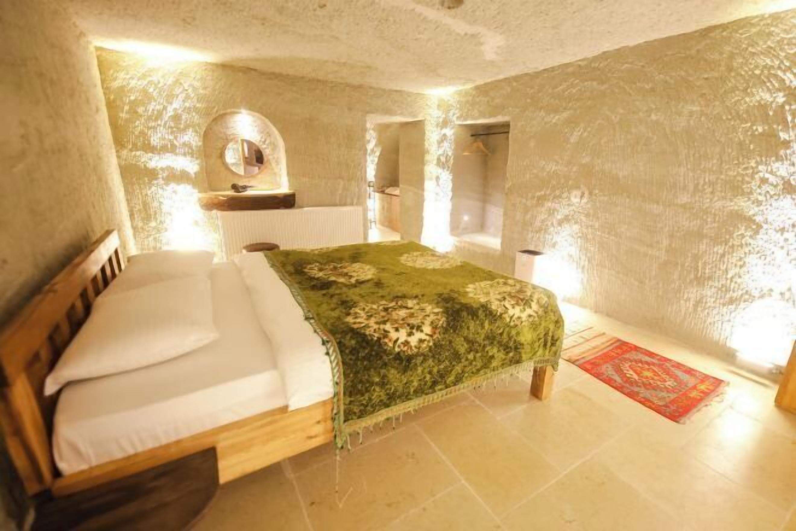 Minibar, individually decorated, individually furnished, free WiFi