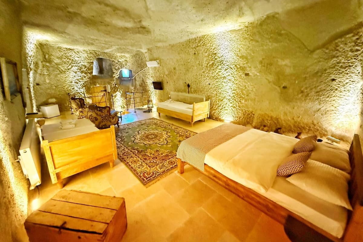 1 bedroom, minibar, individually decorated, individually furnished