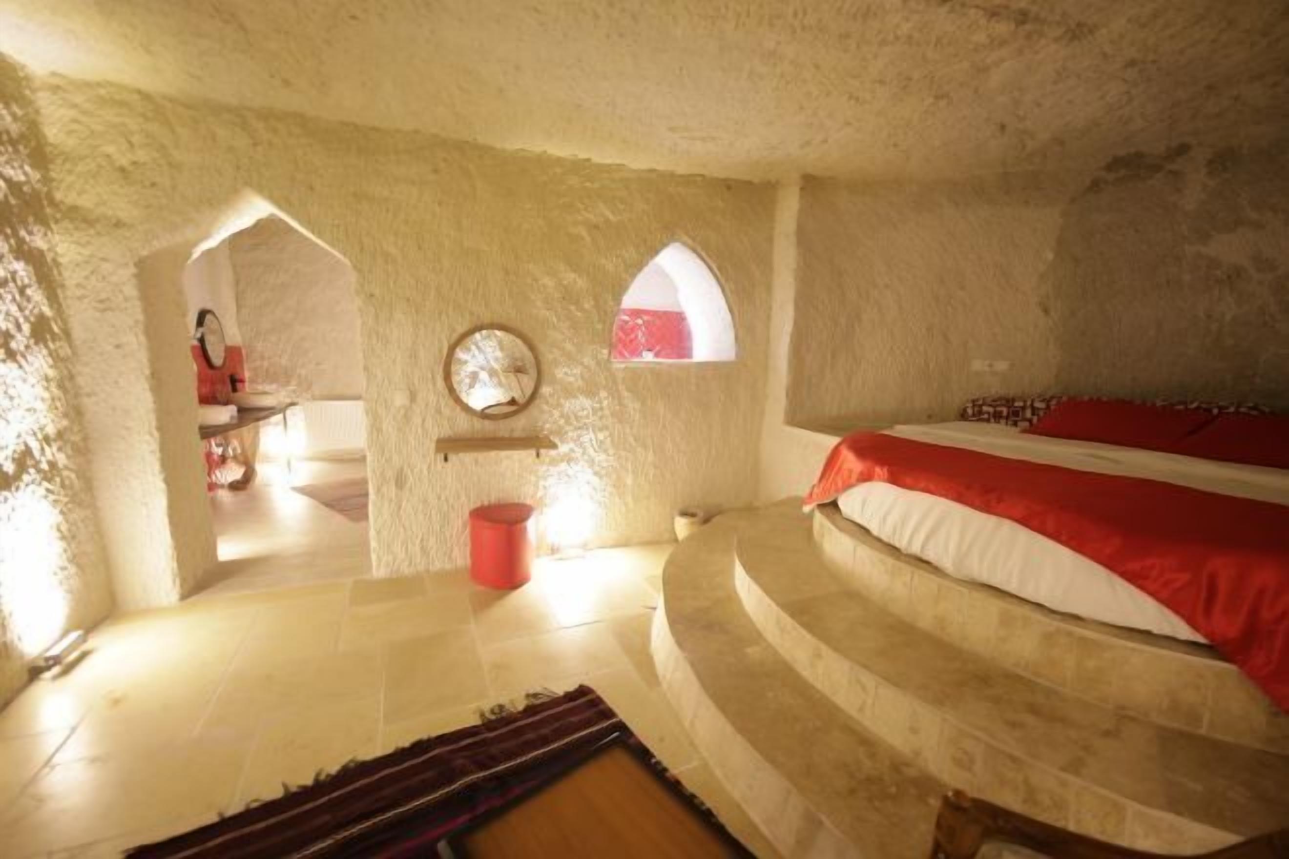 Minibar, individually decorated, individually furnished, free WiFi