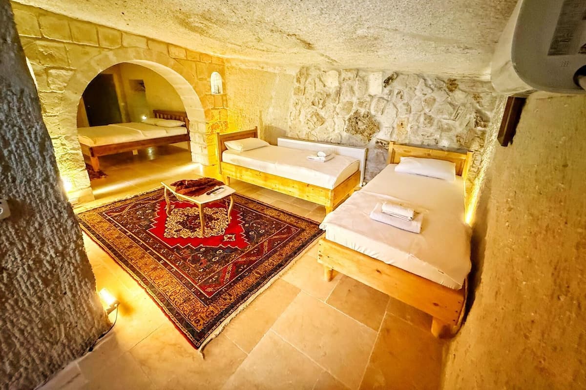 1 bedroom, minibar, individually decorated, individually furnished