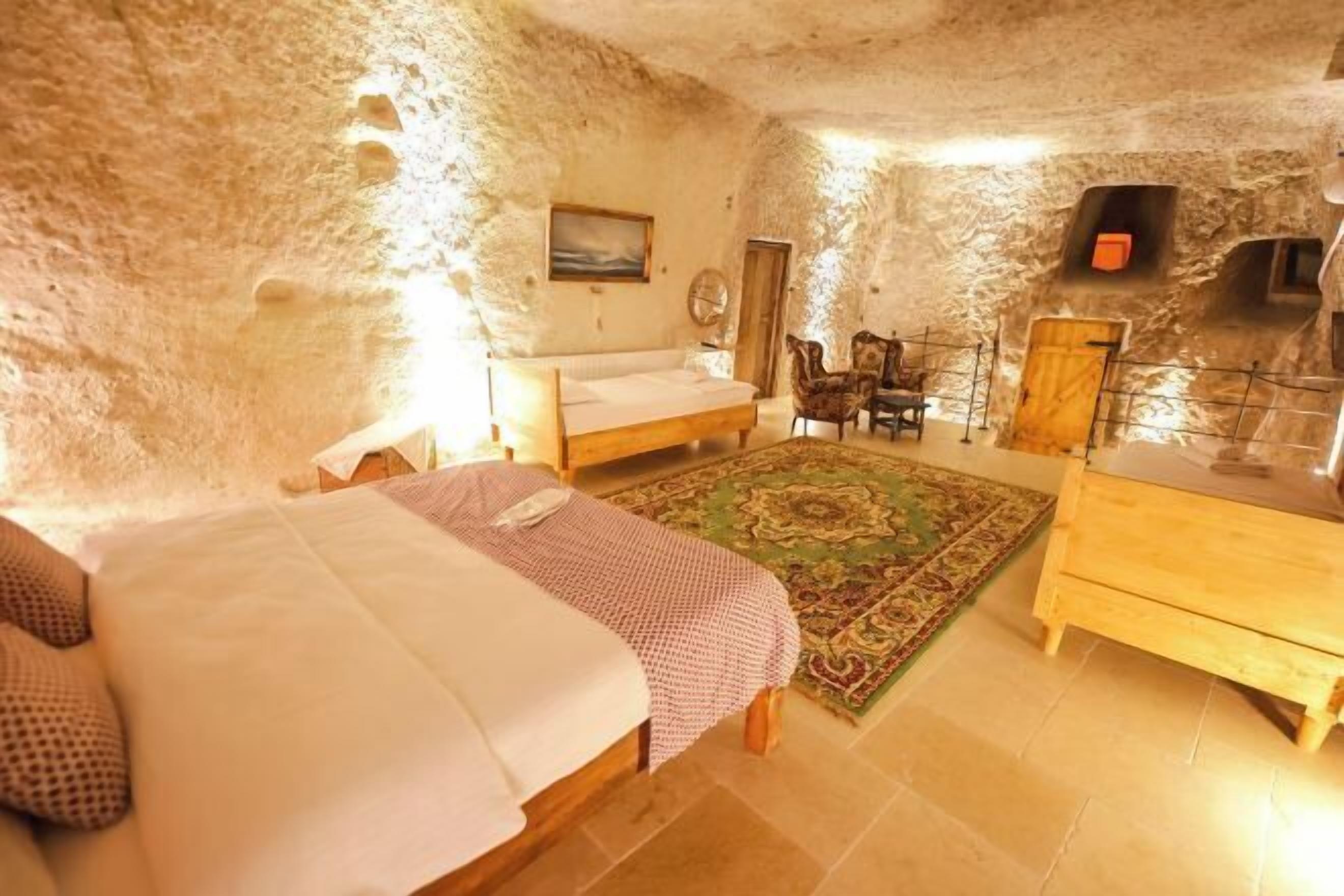 Minibar, individually decorated, individually furnished, free WiFi