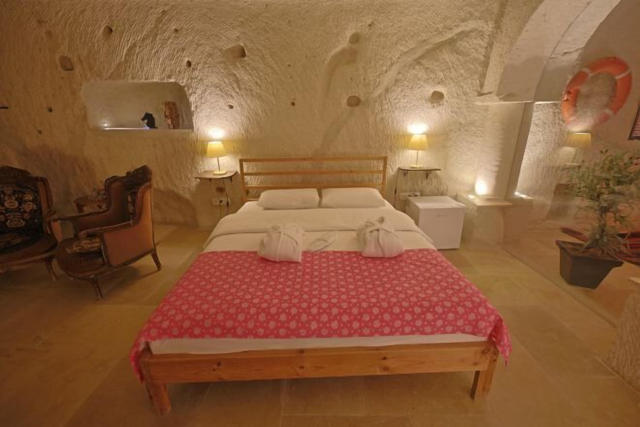 Minibar, individually decorated, individually furnished, free WiFi