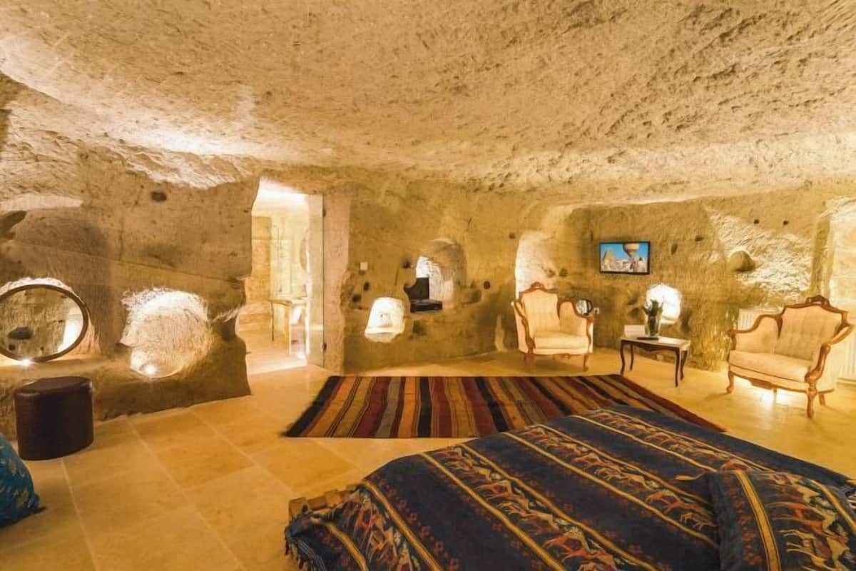 Minibar, individually decorated, individually furnished, free WiFi