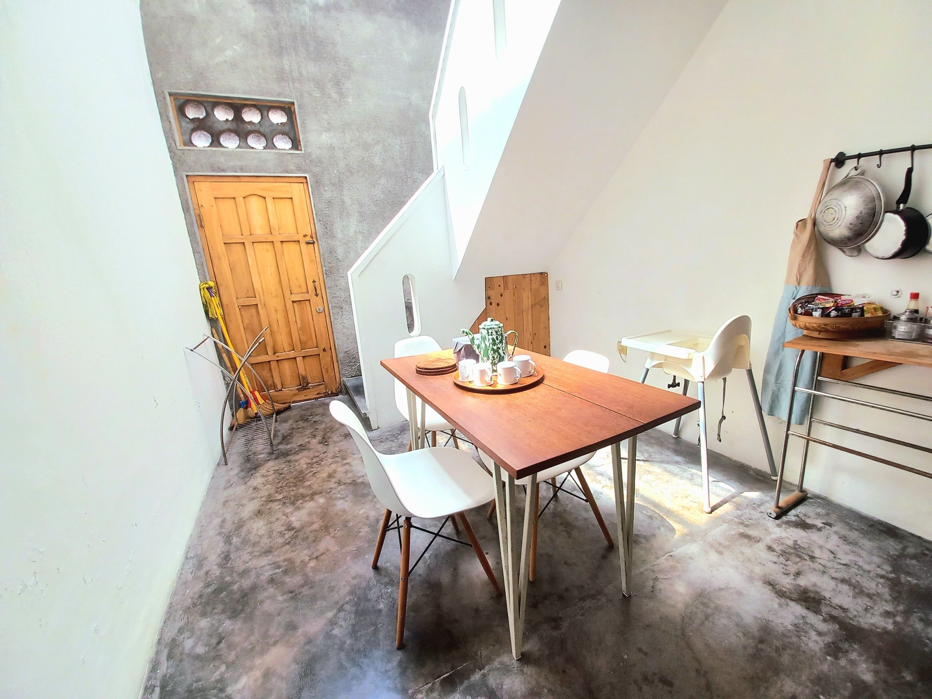 Familie huis | Dineren op de kamer