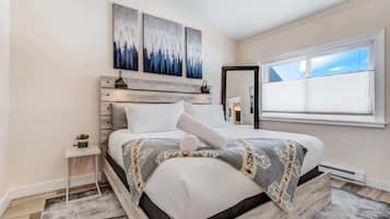 2 bedrooms, travel crib, WiFi, bed sheets