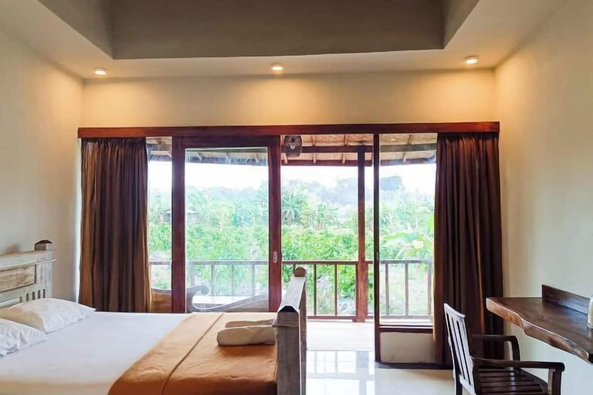 1 habitación, escritorio, wifi gratis y ropa de cama