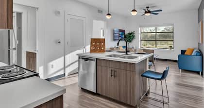 2-BDR Condo Steps to Pickleball, Tennis & Wellness Center - Your Ultimate Lifestyle Retreat!