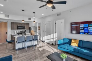 TV connectée, table de tennis de table