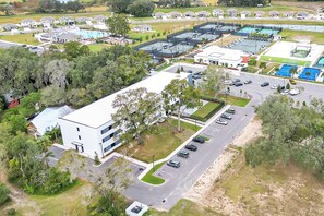 Exterior - Top-Tier Wellness Facilities | Luxury Suite | Tennis | Pickleball (Zephyrhills)