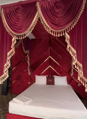 ラグジュアリー ダブルルーム | 防音設備、WiFi (無料)