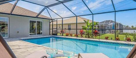 Piscine extérieure, piscine chauffée