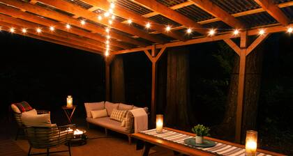 Getaway Cabin in the Woods with Large Outdoor Deck