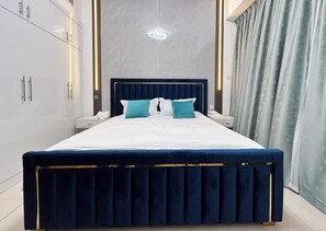 Apartment, 2 Bedrooms, Accessible, Balcony | 2 bedrooms