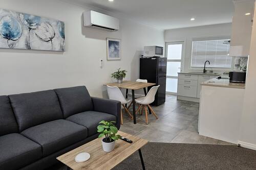 Executive Apartment, 2 Bedrooms | Private kitchen