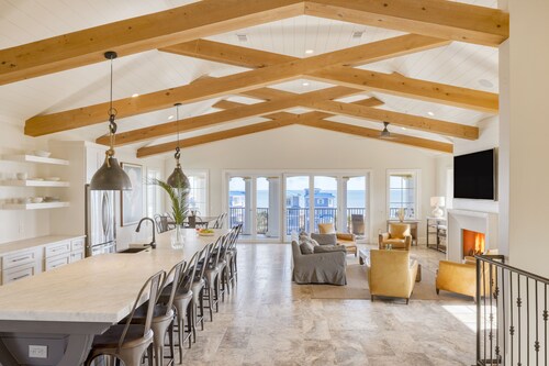Sleeps 24, Elevator, Private Beach Boardwalk, Infinity Pool | 20 Bradley Circle