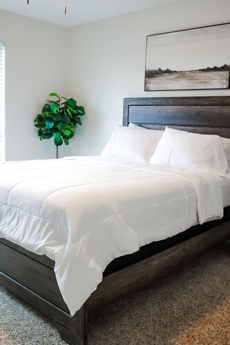 Trinity Townhome #B in the heart of Hobbs