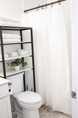 Trinity Townhome #B in the heart of Hobbs
