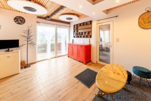 Smart TV, table football - Charming Family Home in Esneux (Esneux)