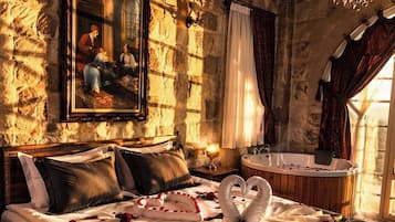 Junior Suite | Premium bedding, memory foam beds, minibar, in-room safe