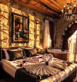Junior Suite | Premium bedding, memory-foam beds, minibar, in-room safe - Cappadocia Chiaro (Nevsehir)