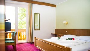 Desk, free WiFi - Piccolo Hotel Marlingerhof (Marlengo)