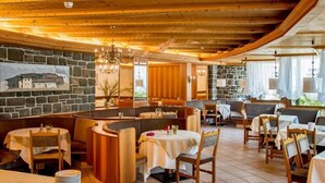 Dining - Piccolo Hotel Marlingerhof (Marlengo)
