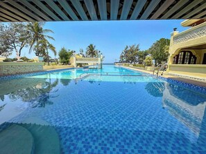 Piscine extérieure