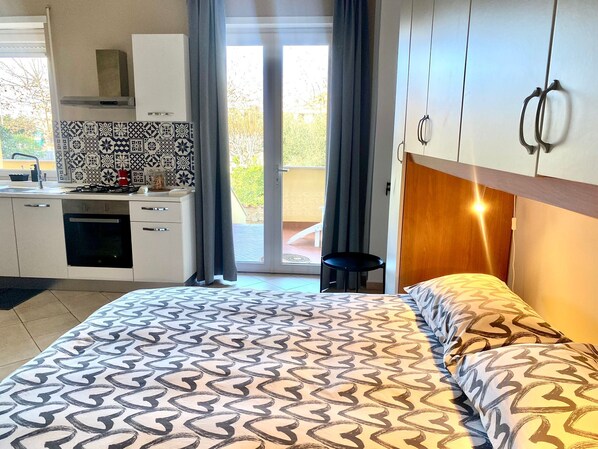 1 bedroom, iron/ironing board, free WiFi, bed sheets