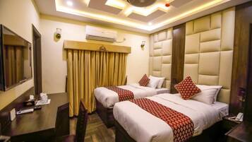 デラックス ダブルルーム | 防音設備、アイロン / アイロン台、WiFi (無料)