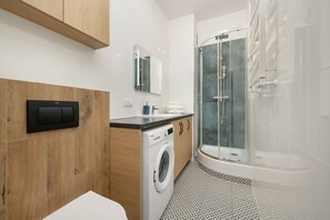 Estúdio, cozinha | Banheiro | Chuveiro, toalhas de banho