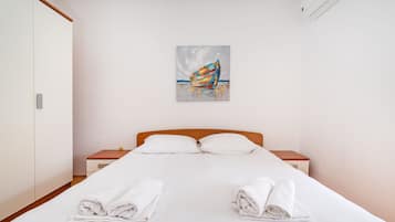 Studio, Multiple Bedrooms, Balcony, Garden View